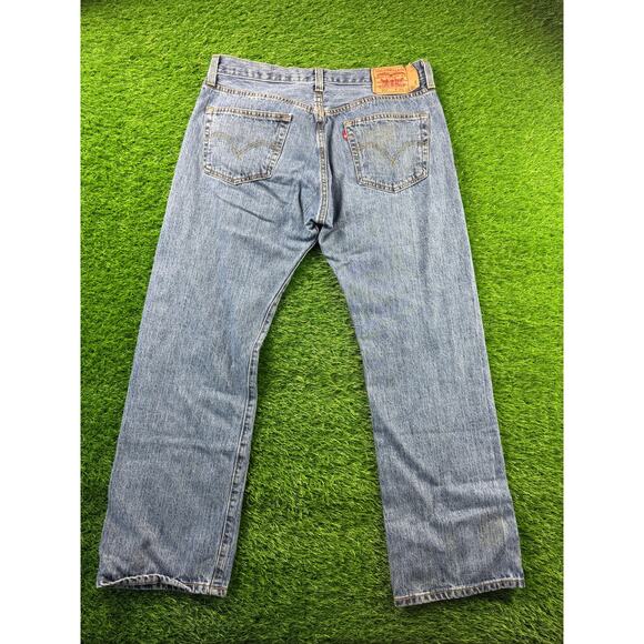Levi’s Men’s 501 XX 36x30 Button Fly Straight Leg Medium Wash Jeans Classic Blue - Picture 2 of 16